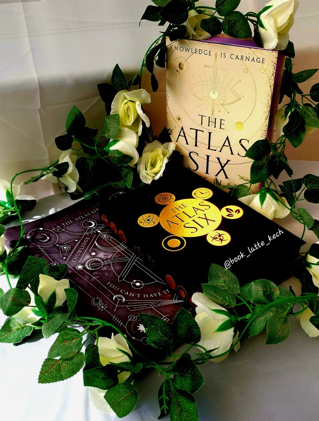Book Review: THE ATLAS SIX by OLIVIA&nbsp;BLAKE